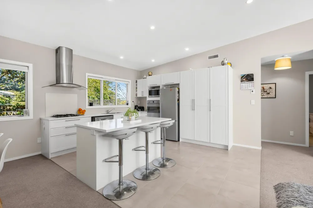 Photos of 180A Dinsdale Road