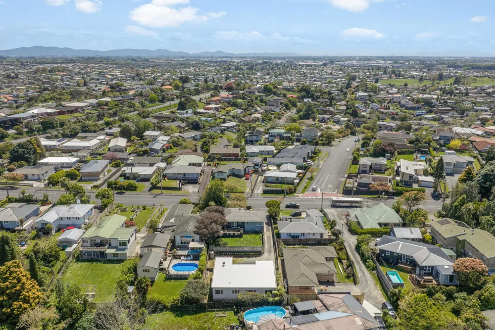 Photos of 180A Dinsdale Road