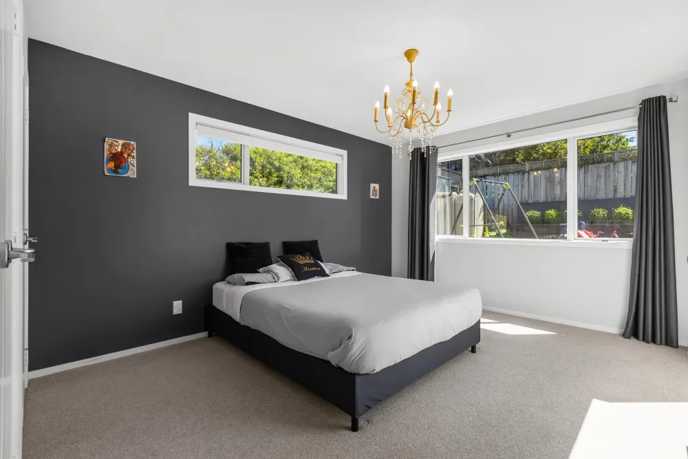 Photos of 180A Dinsdale Road