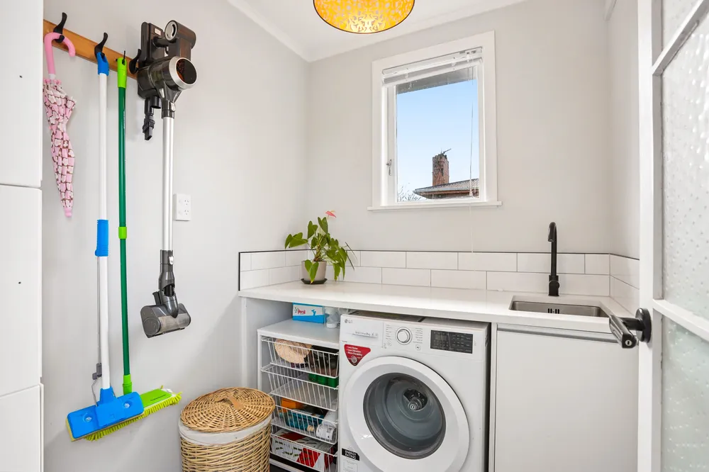 Photos of 48 Longburn Road