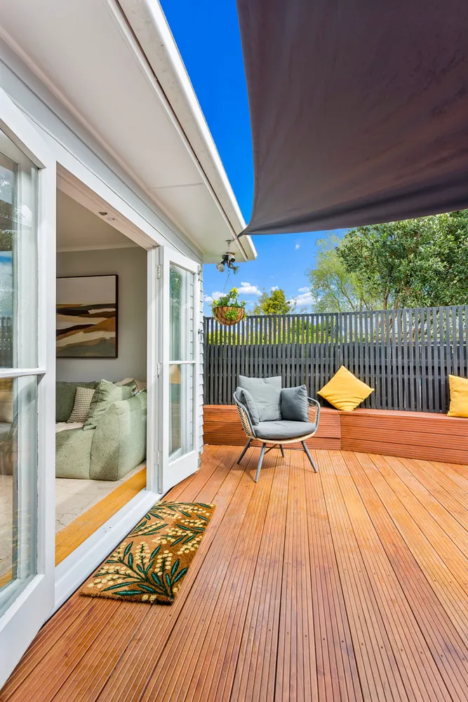 Photos of 48 Longburn Road