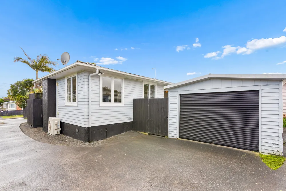 Photos of 48 Longburn Road