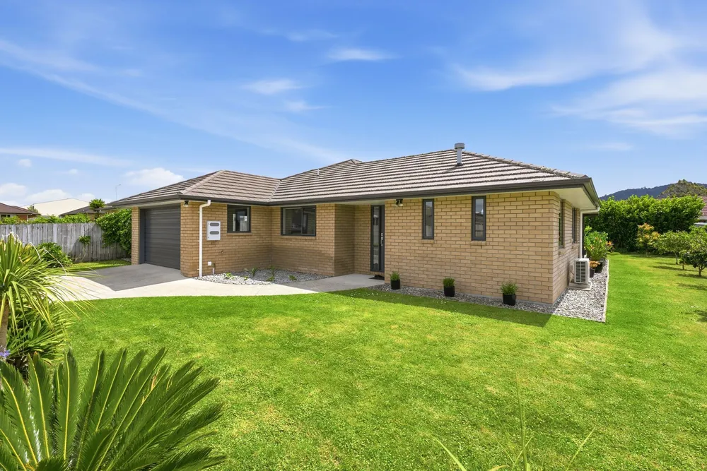 Photos of 3 Michel Colombon Close