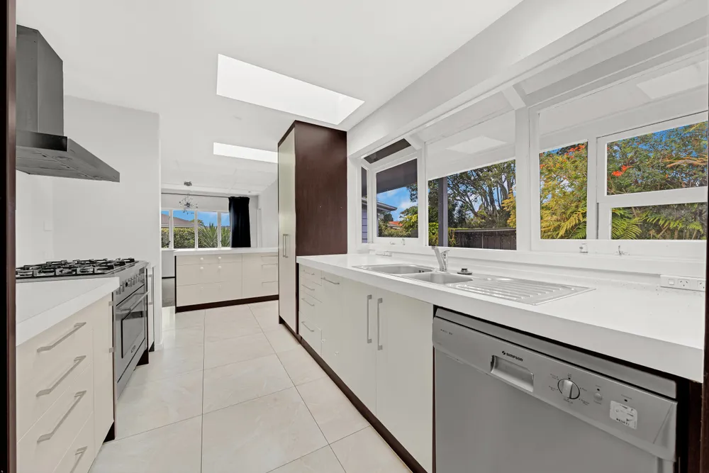 Photos of 802 New North Road