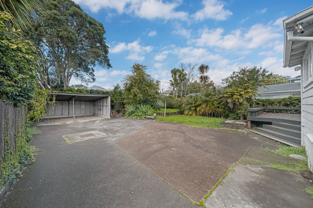 Photos of 802 New North Road