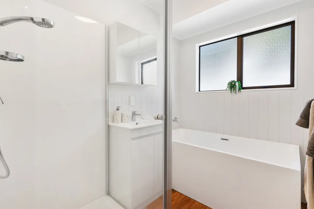 Photos of 151A Waipuna Road East