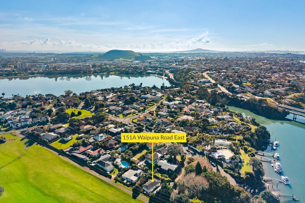 Photos of 151A Waipuna Road East