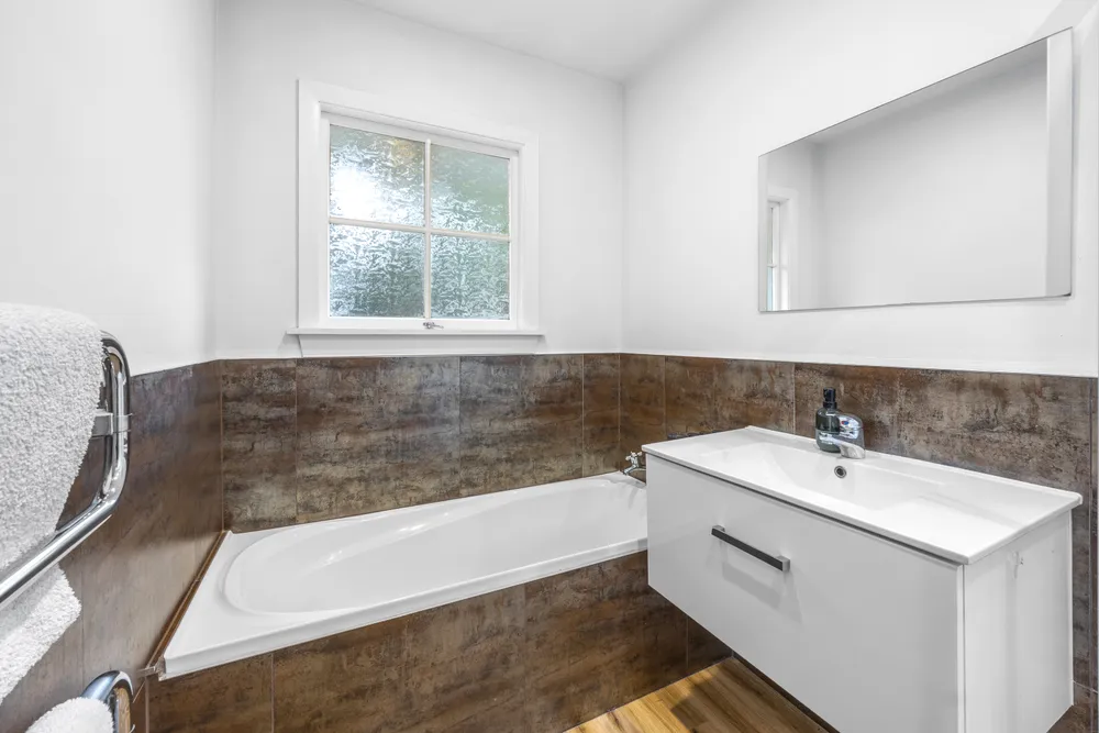 Photos of 281 Avonhead Road