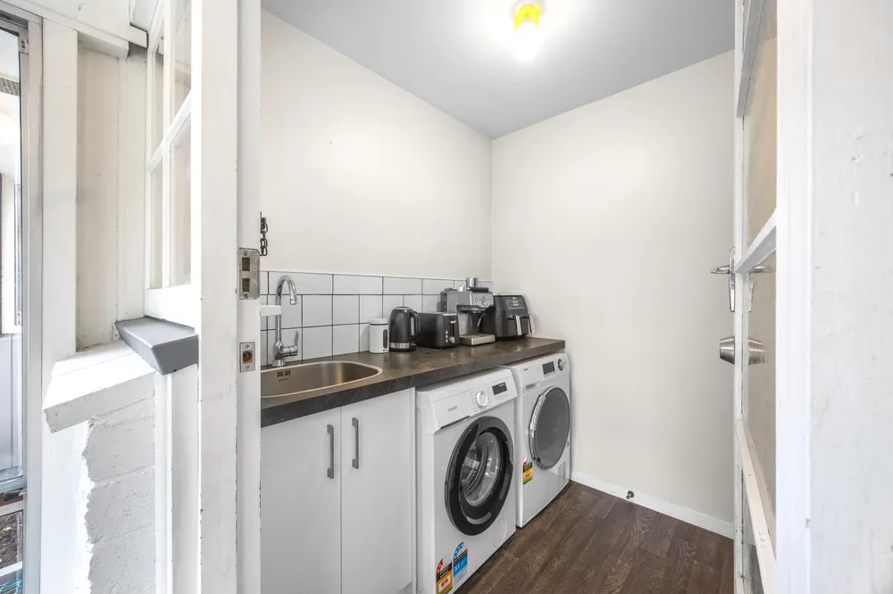 Photos of 281 Avonhead Road