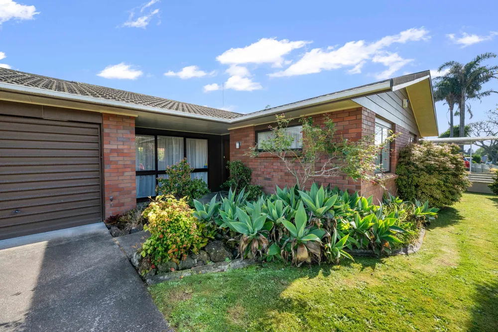 Photos of 28 Evanda Crescent
