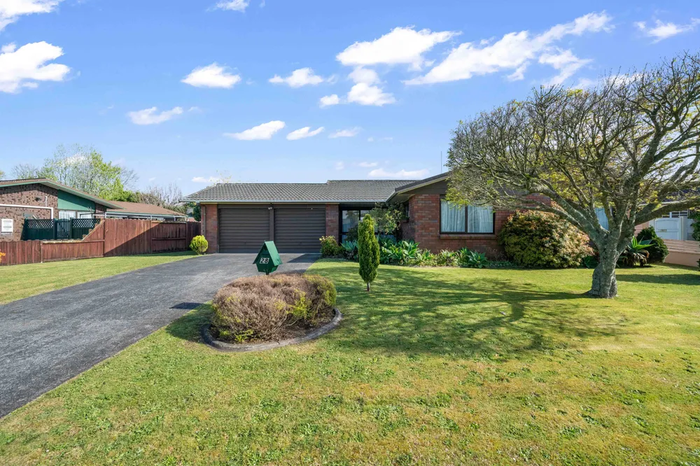 Photos of 28 Evanda Crescent