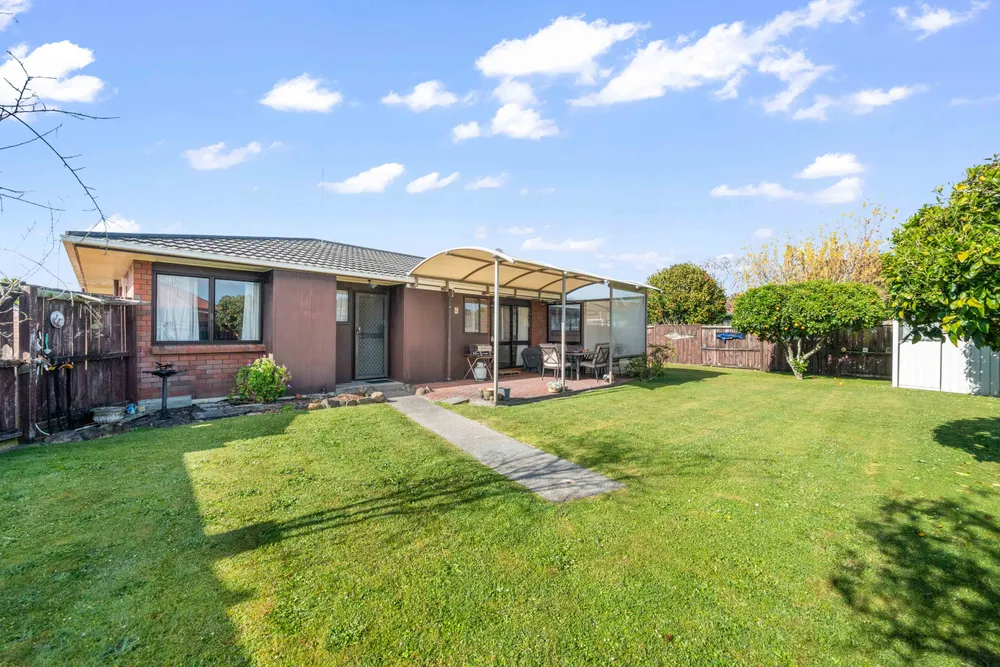Photos of 28 Evanda Crescent