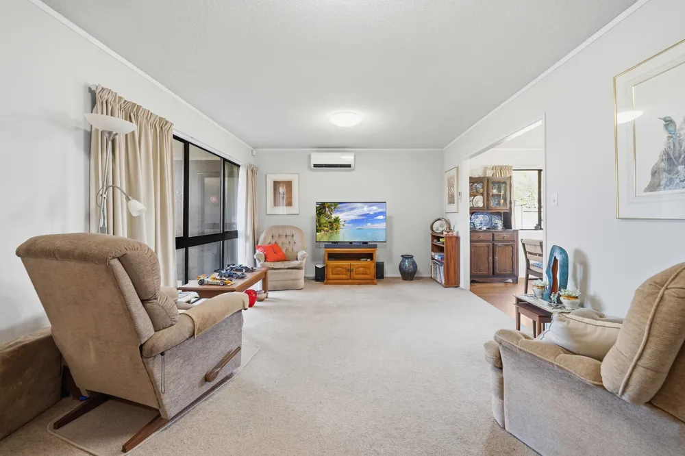 Photos of 28 Evanda Crescent