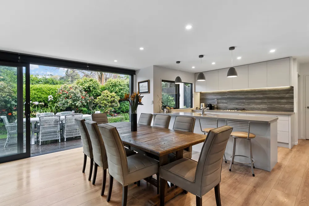 Photos of 20A Queensway