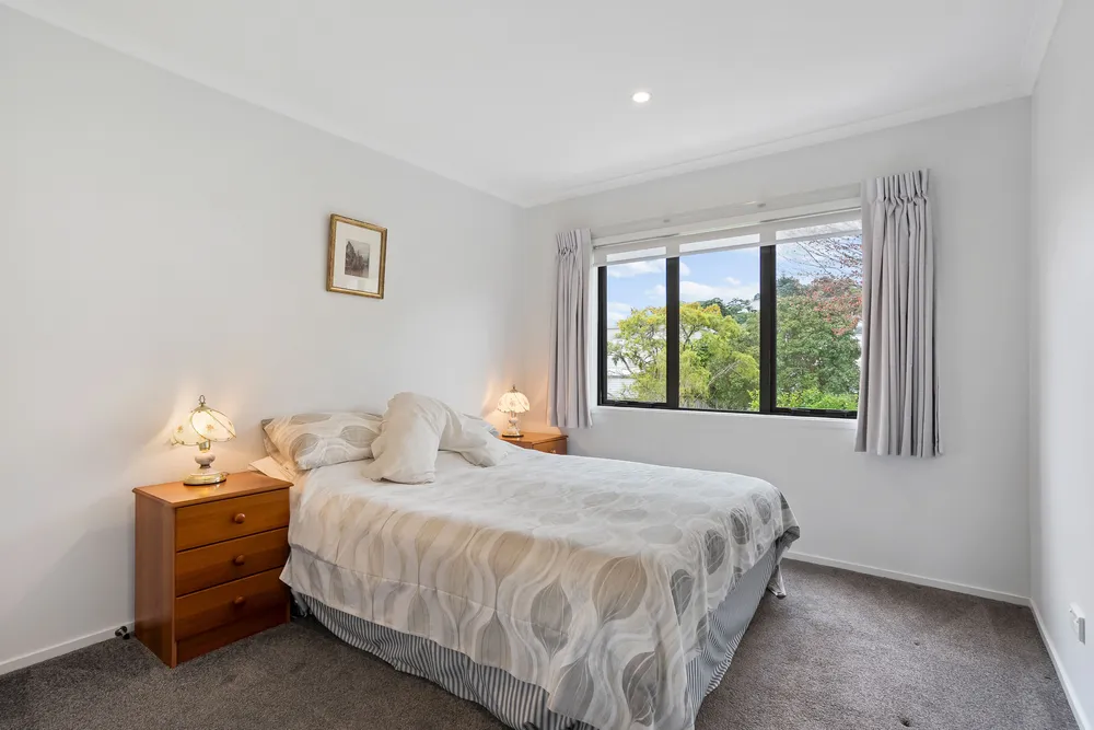 Photos of 20A Queensway