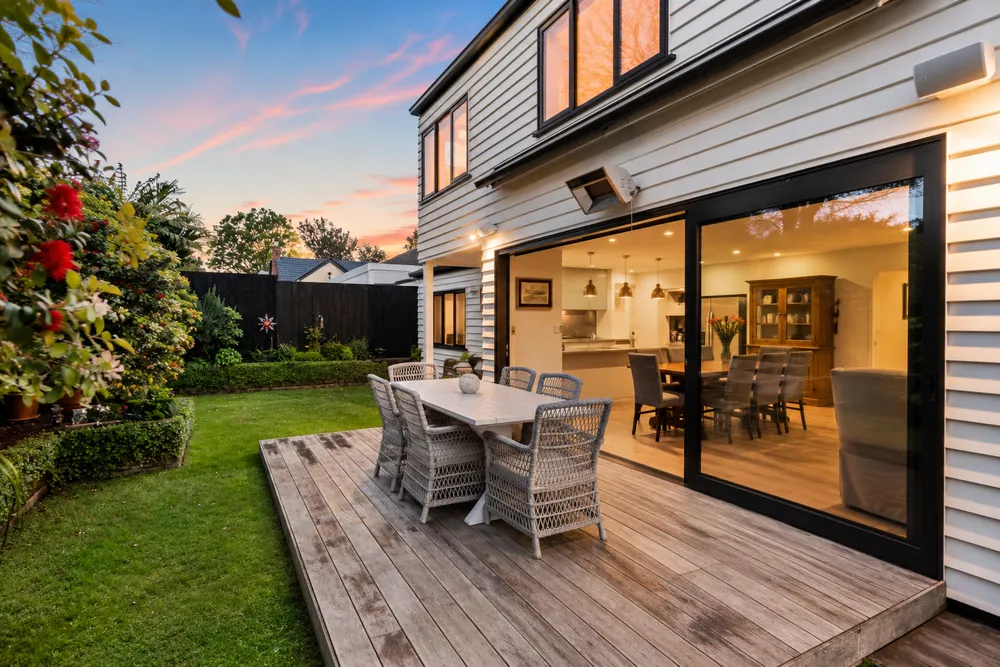 Photos of 20A Queensway