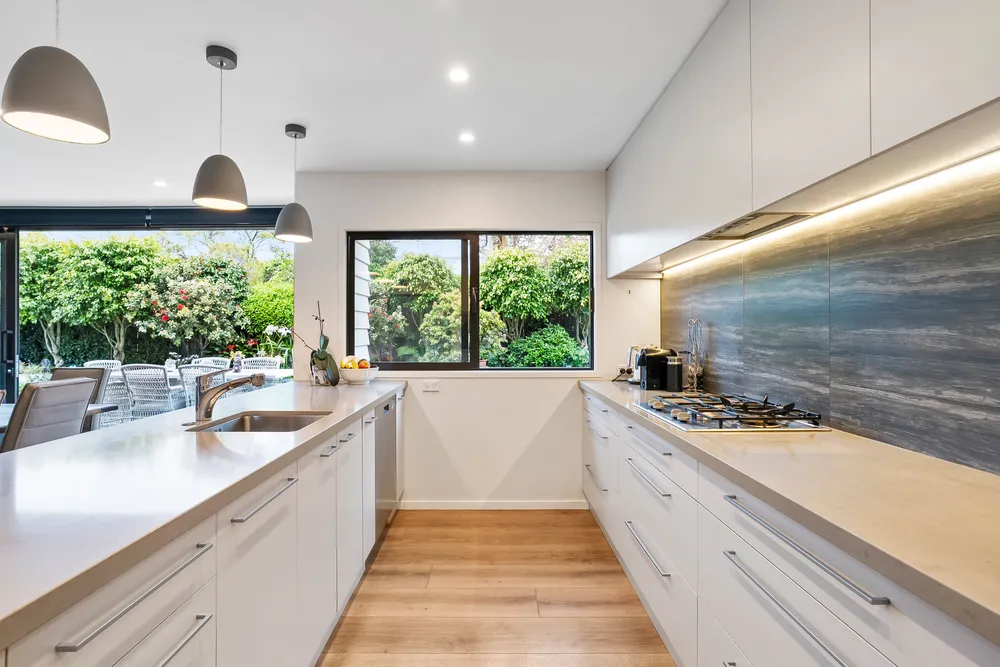 Photos of 20A Queensway
