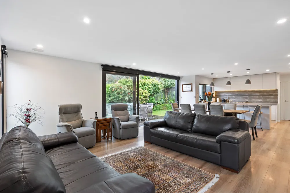 Photos of 20A Queensway