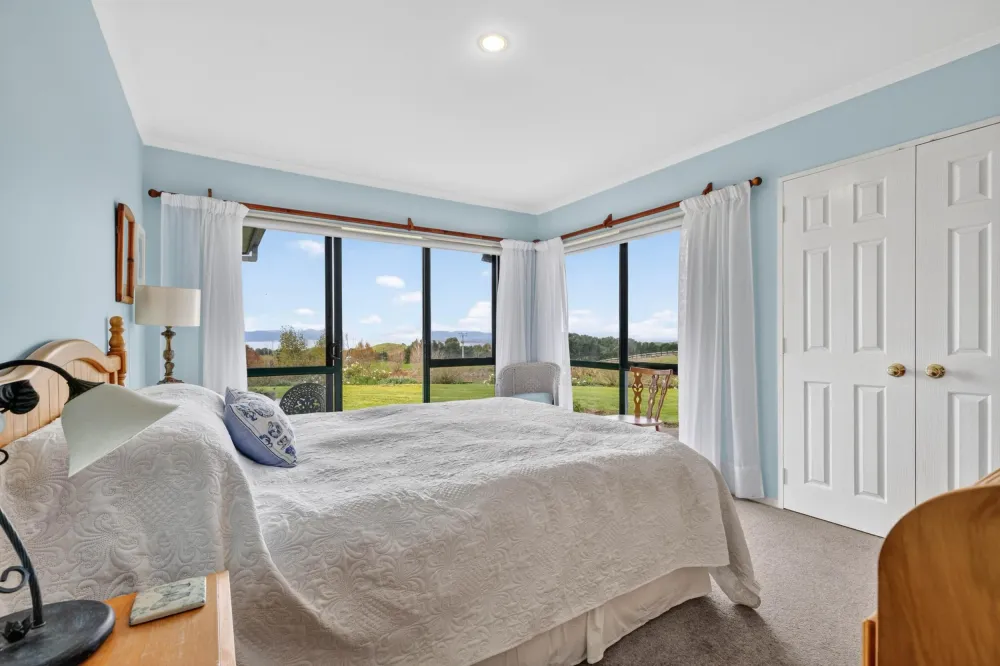 Photos of 517 Findlay Road