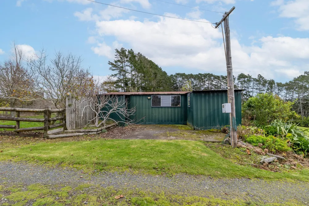 Photos of 517 Findlay Road