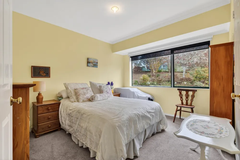 Photos of 517 Findlay Road