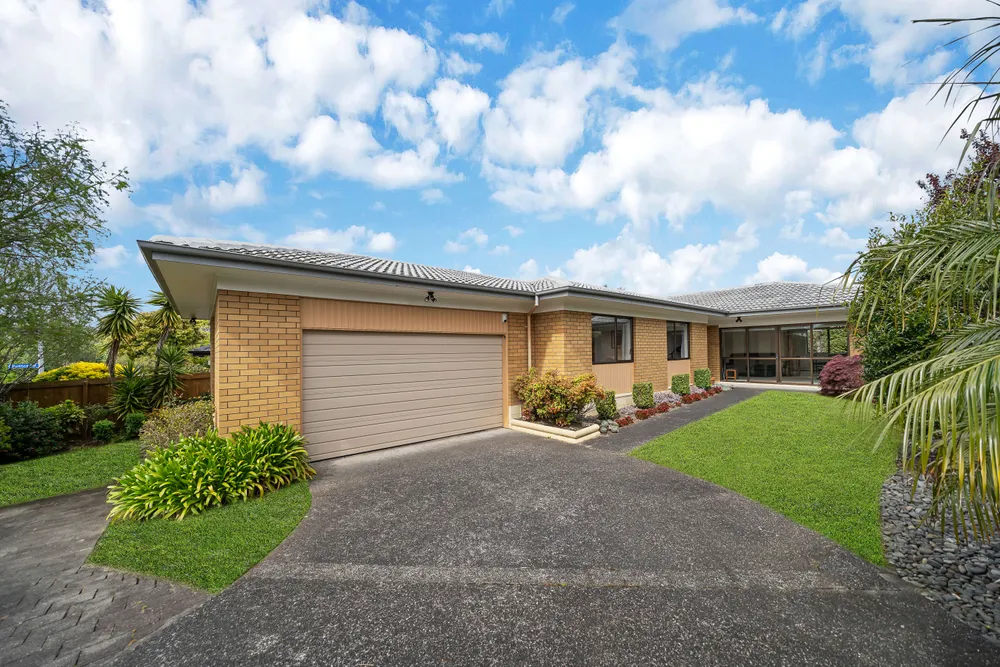 Photos of 9 Palomino Drive