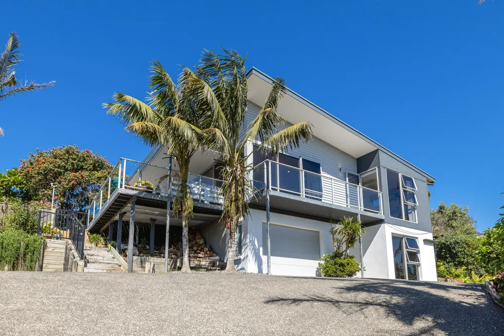 Photos of 54 Hekerua Road