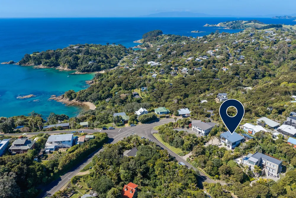 Photos of 54 Hekerua Road