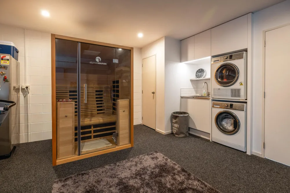 Photos of 54 Hekerua Road