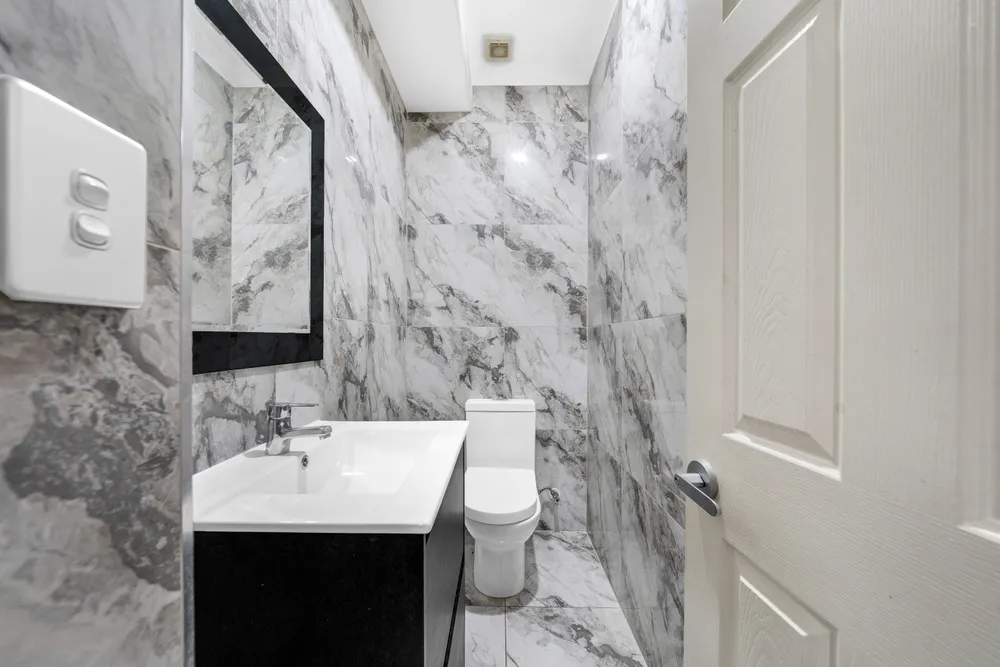 Photos of 135 Flat Bush School Road