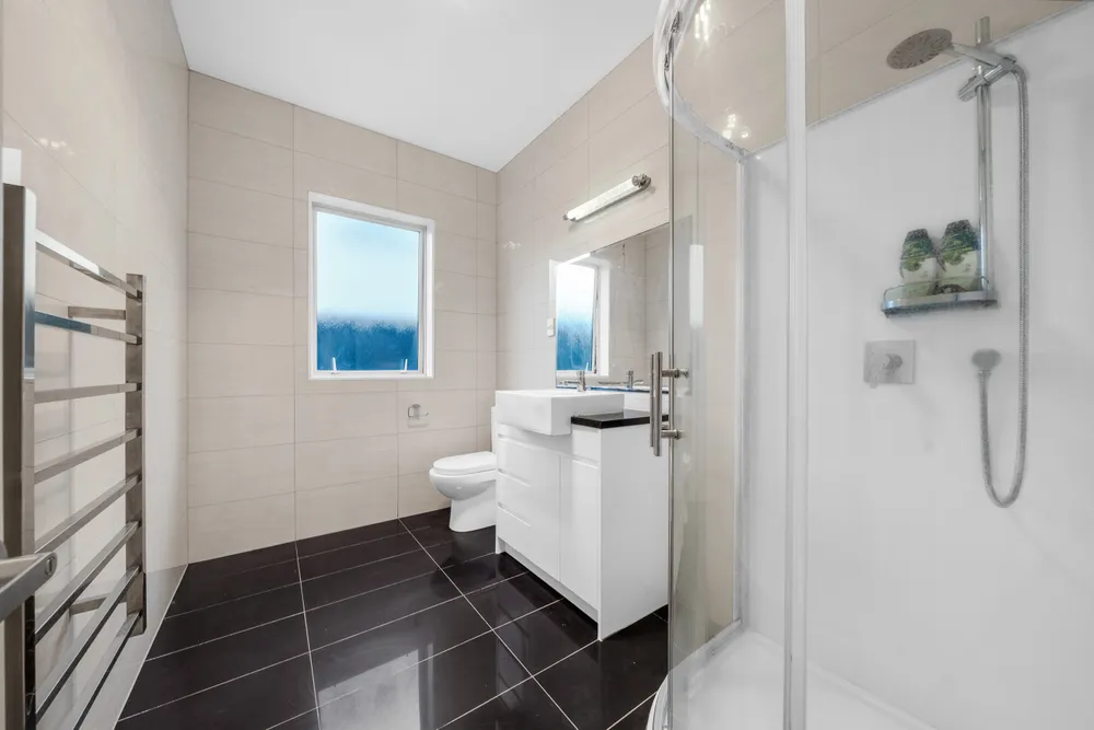 Photos of 135 Flat Bush School Road