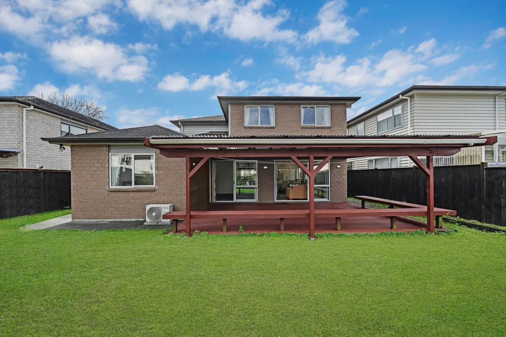 Photos of 135 Flat Bush School Road