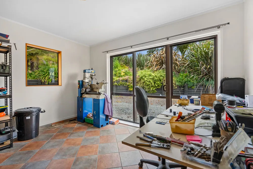Photos of 136 Knight Road
