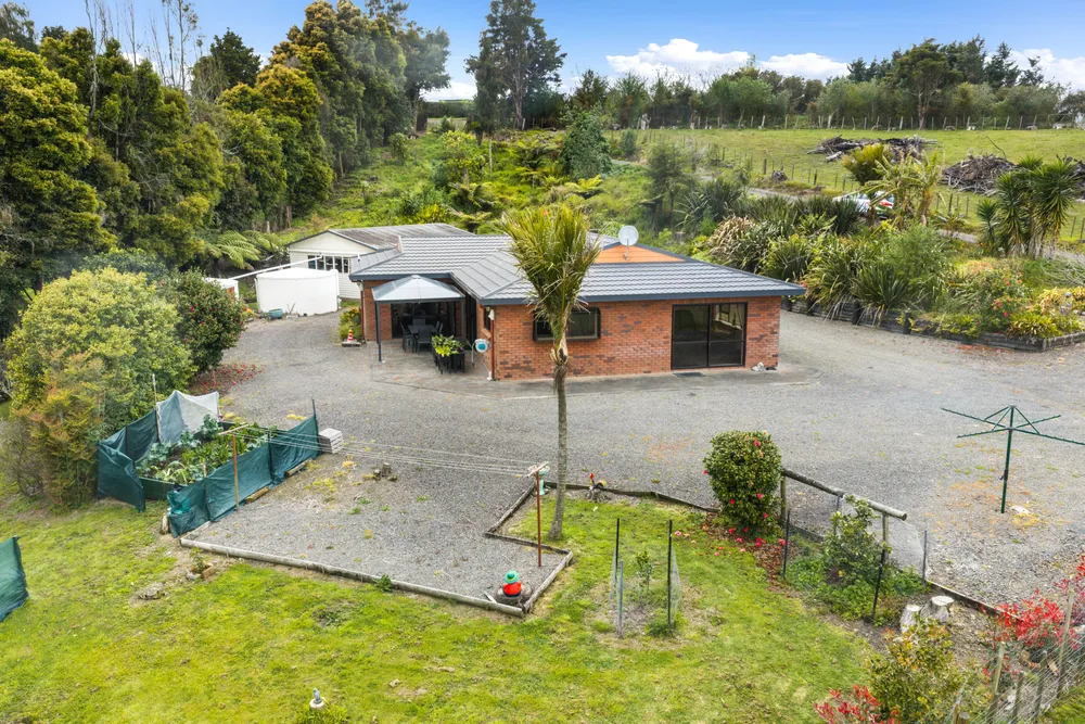 Photos of 136 Knight Road