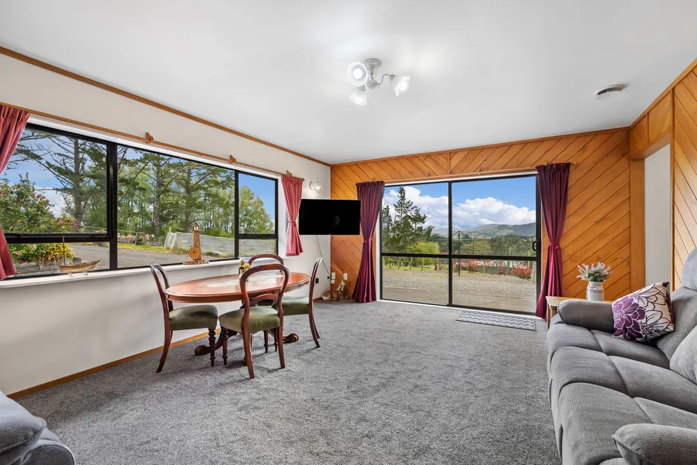 Photos of 136 Knight Road