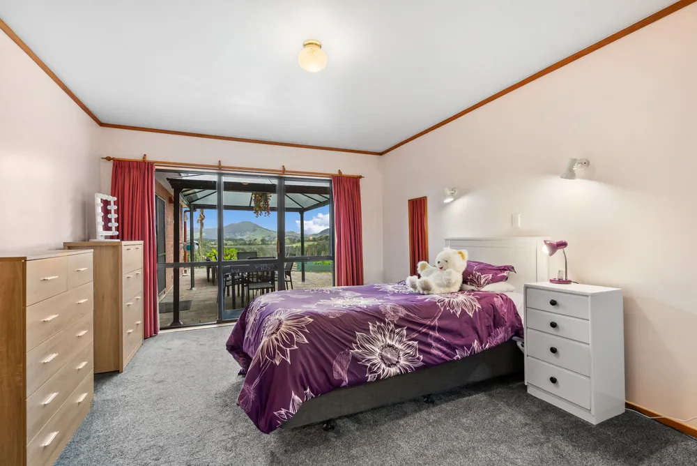 Photos of 136 Knight Road