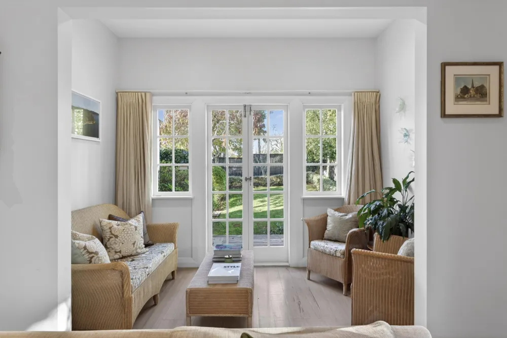 Photos of 36 Waiatarua Road