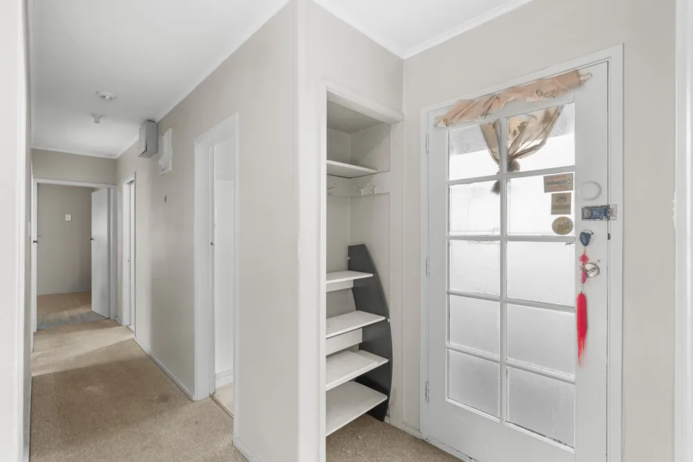 Photos of 8 Ballantyne Avenue