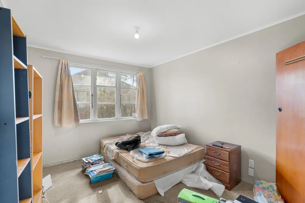 Photos of 8 Ballantyne Avenue