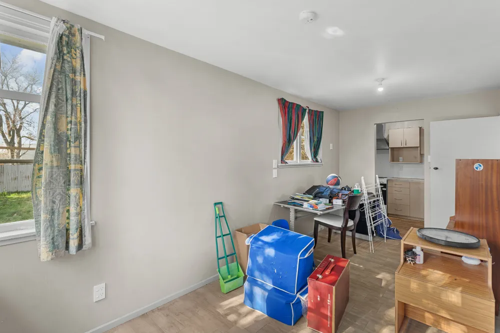 Photos of 8 Ballantyne Avenue