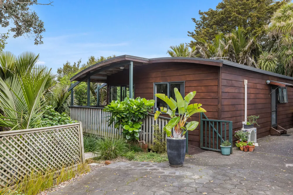 Photos of 28 Hiwihau Place