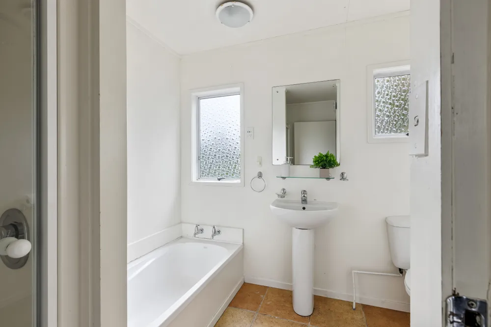 Photos of 28 Hiwihau Place