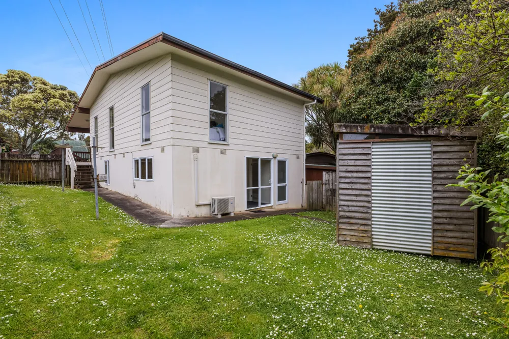 Photos of 28 Hiwihau Place
