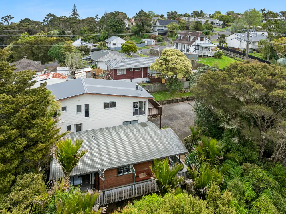 Photos of 28 Hiwihau Place
