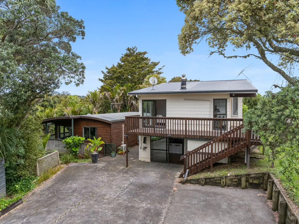 Photo of 28 Hiwihau Place, Glenfield