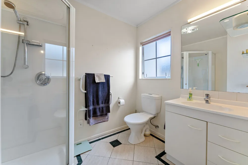 Photos of 70 Bay Street