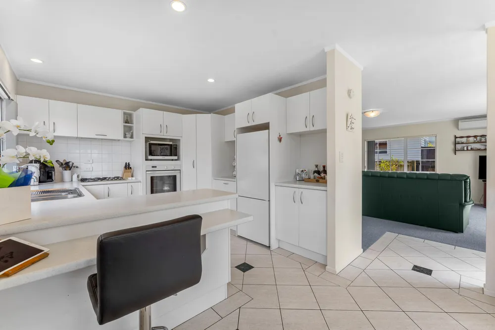 Photos of 70 Bay Street