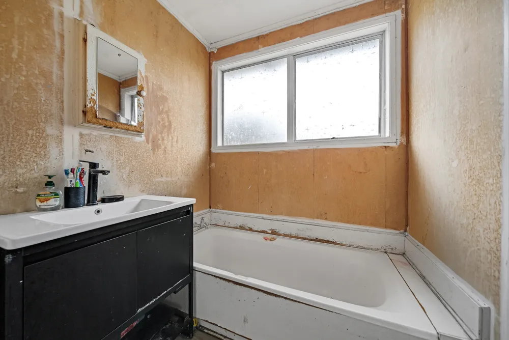Photos of 15 Romilly Court