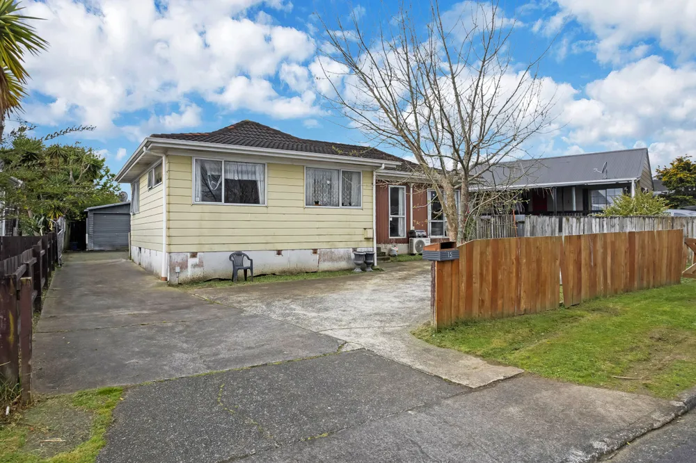 Photos of 15 Romilly Court