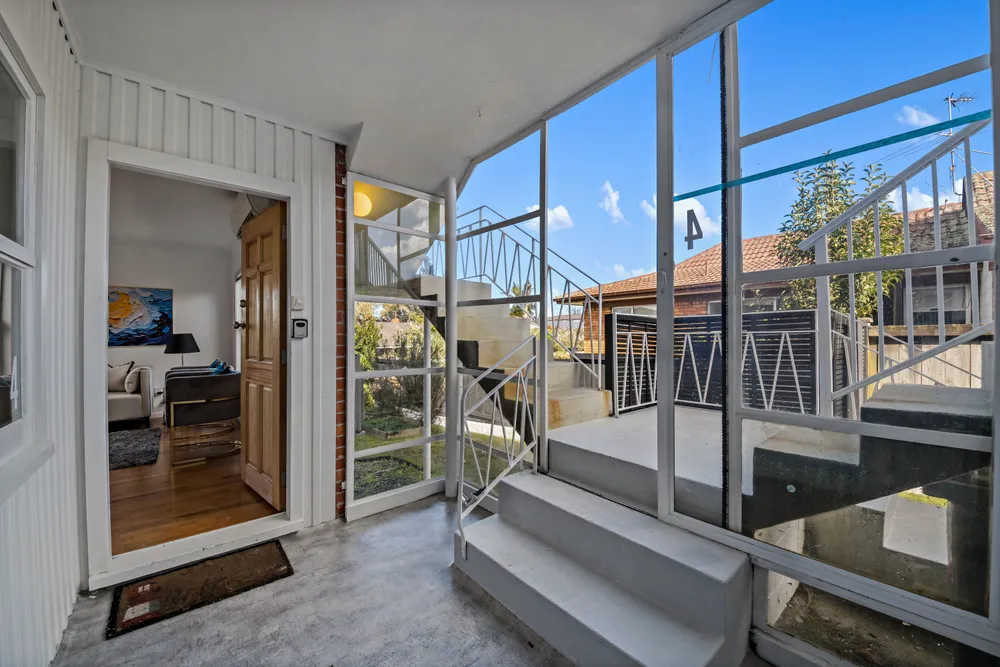 Photos of 4/19 Turama Road